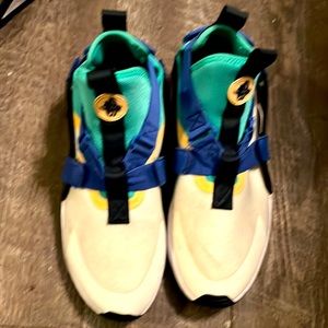 Size 10 huaraches men’s shoes